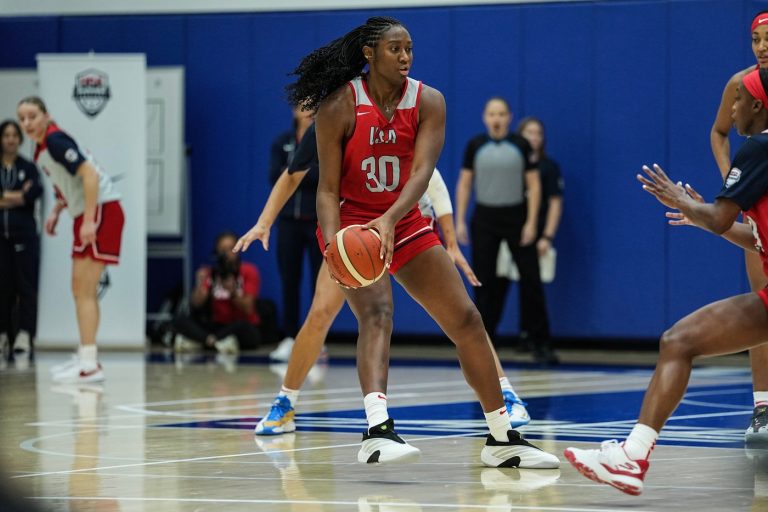découvrez comment la blessure d'aliyah boston impacte ses finances et les défis qu'elle doit surmonter pour revenir au sommet.