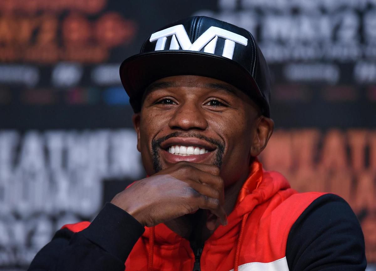 analyse experte et critique des combats de mayweather par un spécialiste de la boxe, offrant des insights approfondis sur sa carrière et ses techniques.