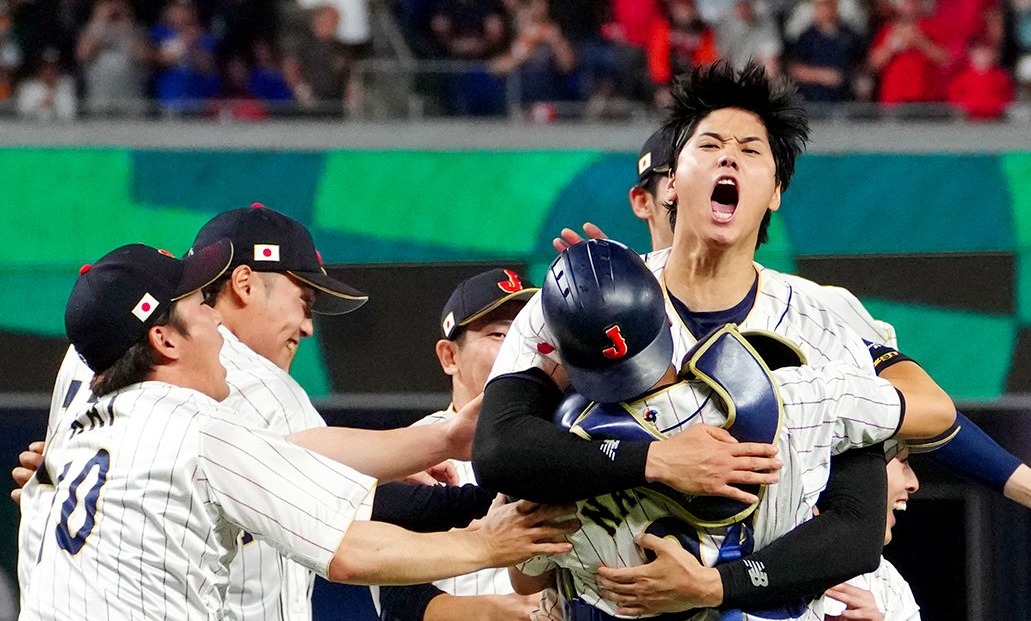 découvrez les joueurs mlb nés aux états-unis qui participent à la classique mondiale de baseball, mettant en lumière leurs performances et parcours.