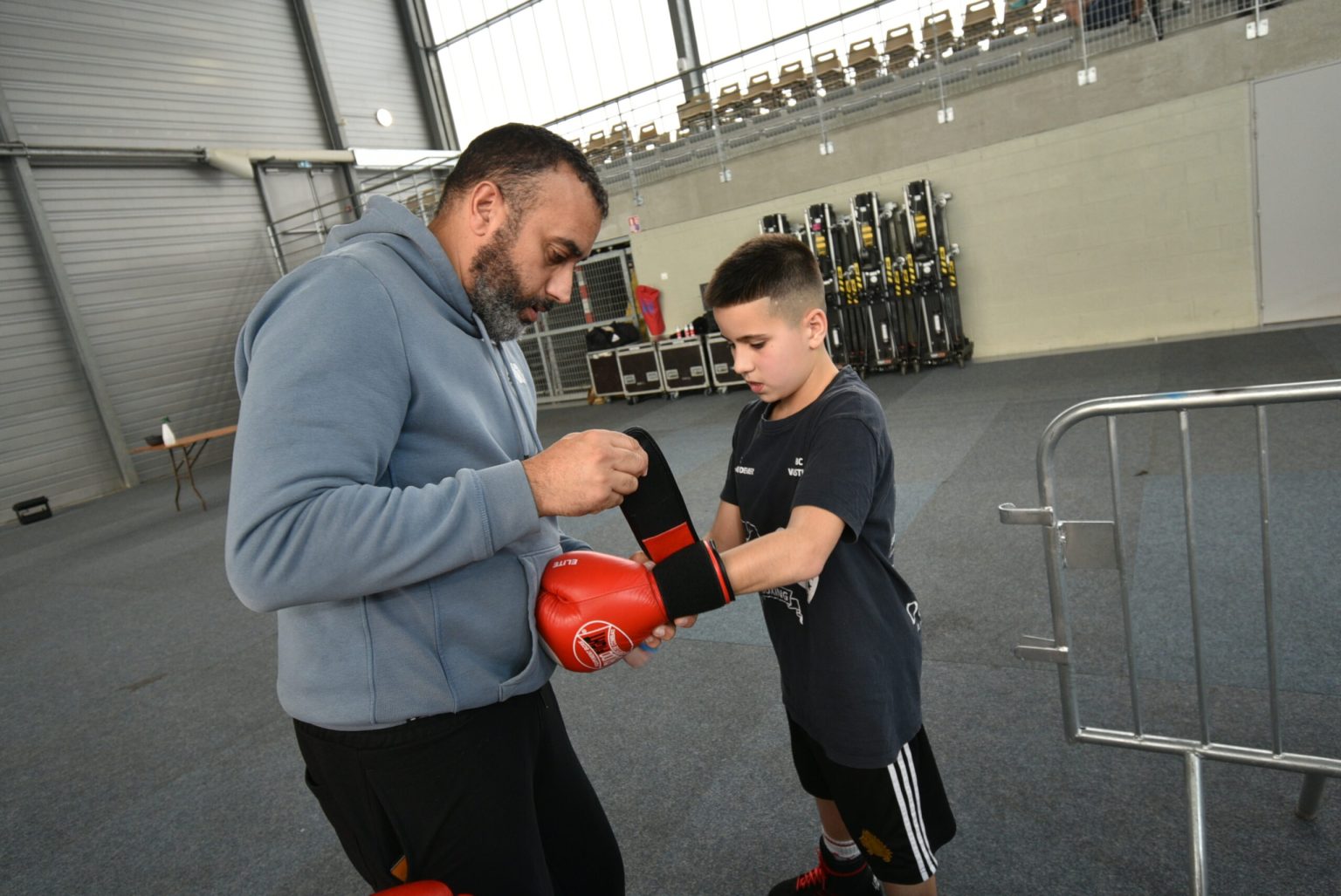 ne manquez pas l'événement de boxe en ville, un spectacle intense et captivant réunissant les meilleurs combattants pour des combats inoubliables.