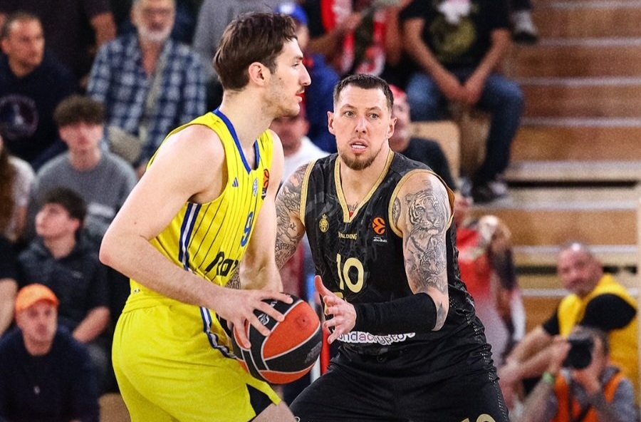 découvrez le top 10 des joueurs de basketball universitaire les plus performants lors des tournois de conférence. analyse des stars montantes et des talents clés qui ont marqué la saison.
