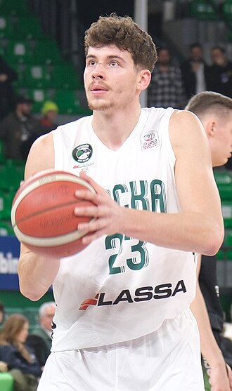 découvrez le top 10 des meilleurs joueurs de basketball universitaire lors des tournois de conférence, avec performances remarquables et moments clés de la saison.